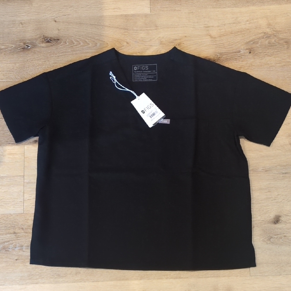 FIGS Catarina Oversized One Pocket Scrub Top